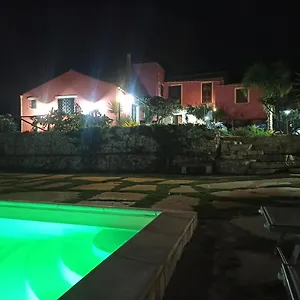 Bed & Breakfast Baglio Degli Ulivi, Crocevie